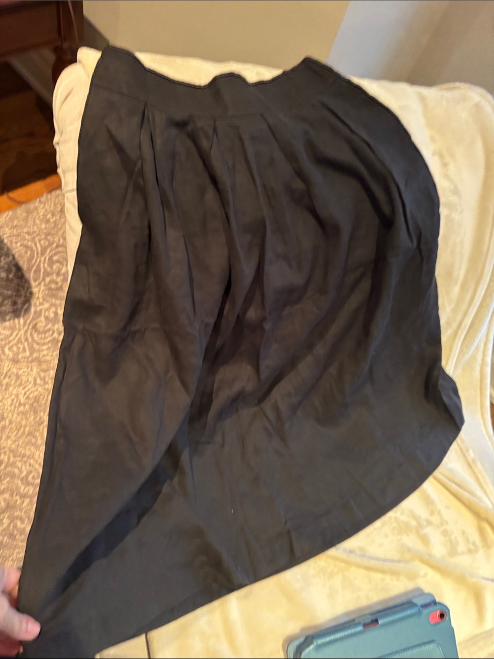 Wilfred Black Pleated Midi Linen Skirt - Picture 7 of 7